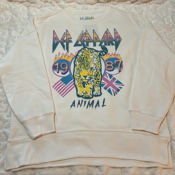 Def Leppard Crewneck Fleece - Picture 5 of 8